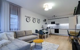 Duna Terrace Apartment